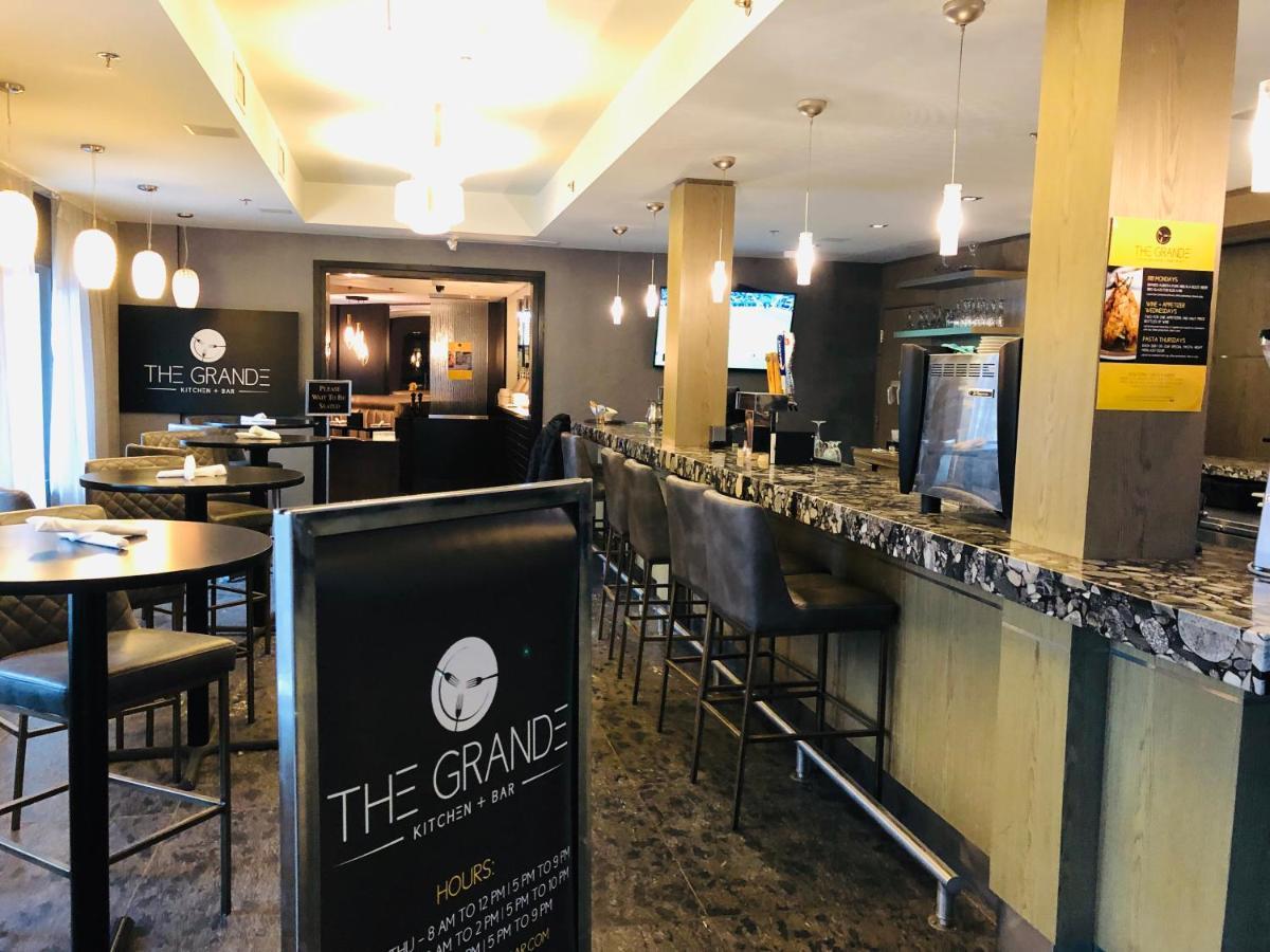 B&B Grand Rockies Resort 2Br 1Pullout 坎莫尔 外观 照片